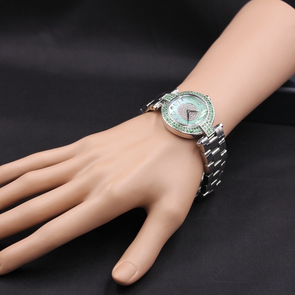 Tsavorite Diamond 3.21 Tcw. Unisex Luxury Watch